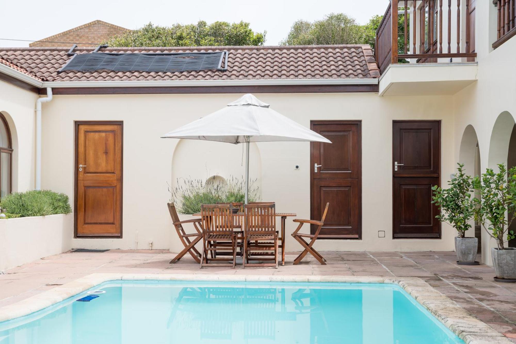 Penguino Guesthouse Hermanus Zewnętrze zdjęcie